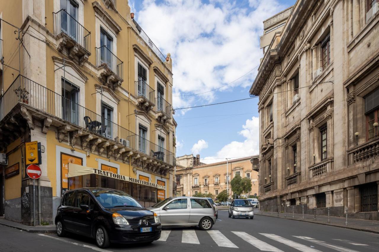 Apartment La Casa Di Carta In Piazza Stesicoro Catania