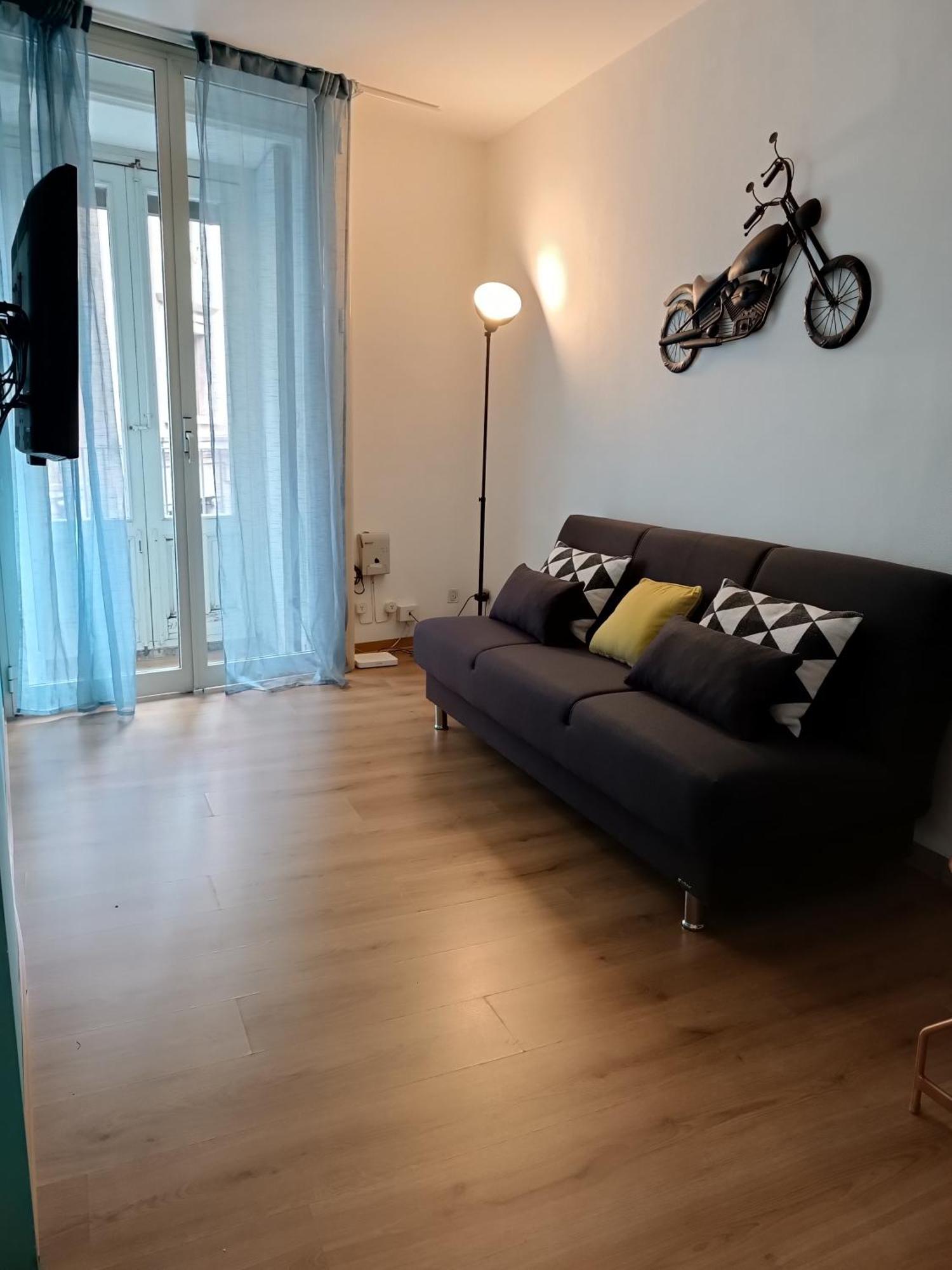 La Casa Di Carta In Piazza Stesicoro * Catania